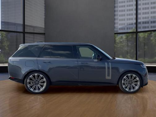 Blue Metallic 2024 Land Rover Range Rover SE