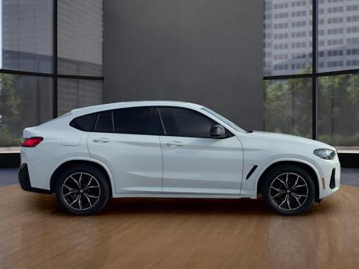 2023 BMW X4 M40i