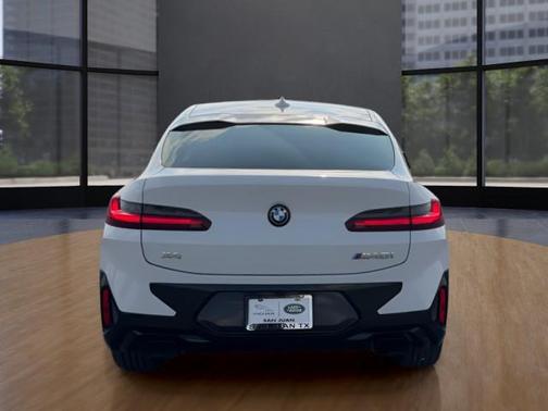 2023 BMW X4 M40i