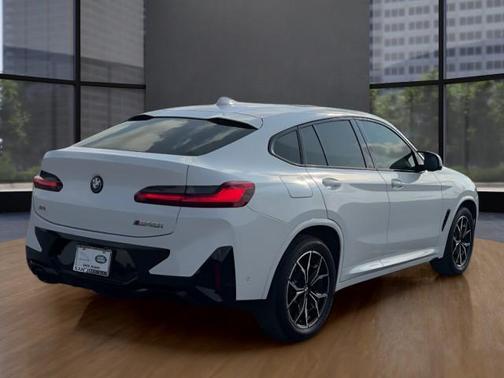 2023 BMW X4 M40i