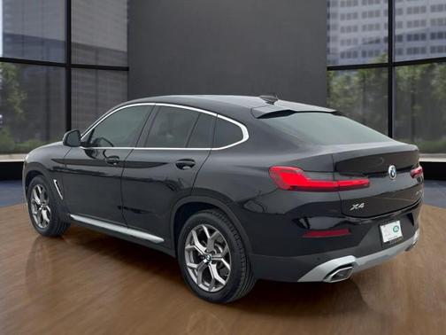 2023 BMW X4 xDrive30i
