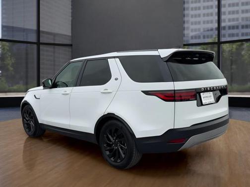 2024 Land Rover Discovery P300 S