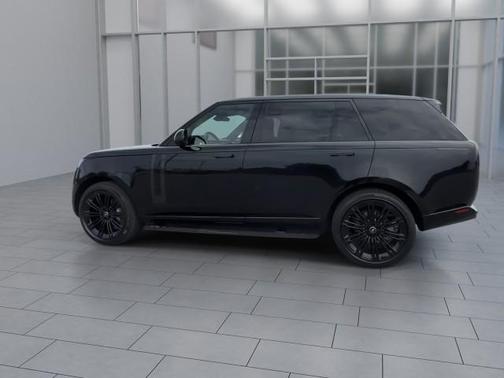 2025 Land Rover Range Rover P400 SE 7 Seat