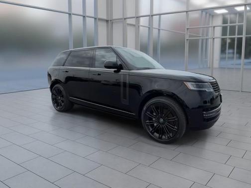 2025 Land Rover Range Rover P400 SE 7 Seat