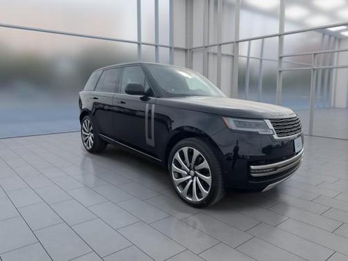 2025 Land Rover Range Rover P530 SE