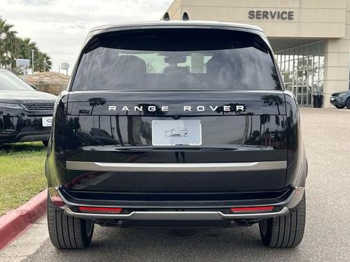 2025 Land Rover Range Rover P530 SE