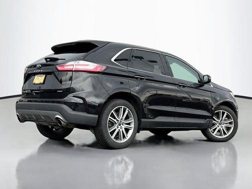 AGATE BLACK METALLIC 2024 Ford Edge TITANIUM