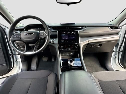 Bright White 2023 Jeep Grand Cherokee LAREDO