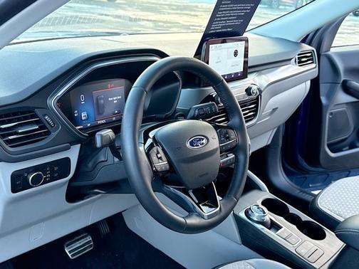 ATLAS BLUE METALLIC 2023 Ford Escape ACTIVE
