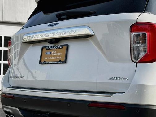 STAR WHITE MET TRI-COAT 2023 Ford Explorer PLATINUM