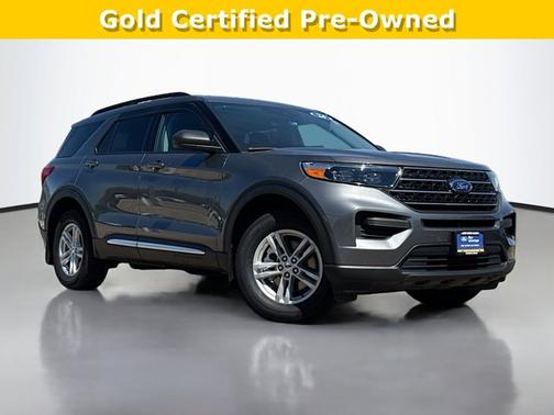 CARBONIZED GRAY METALLIC 2024 Ford Explorer XLT