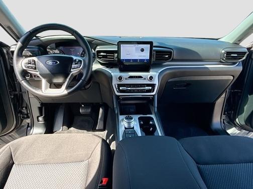 CARBONIZED GRAY METALLIC 2024 Ford Explorer XLT