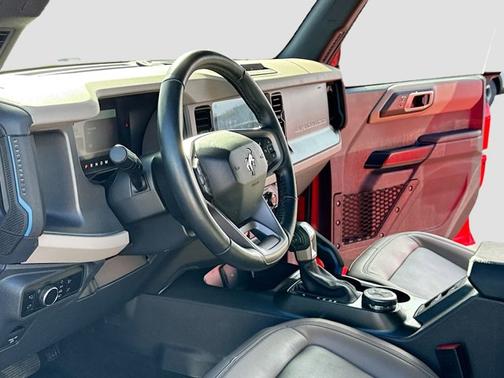 2024 Ford Bronco WILDTRAK