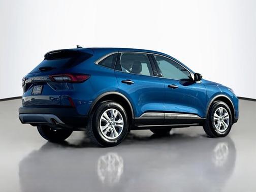 2023 Ford Escape BASE
