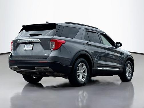 CARBONIZED GRAY METALLIC 2021 Ford Explorer XLT