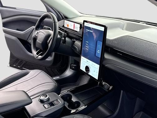2022 Ford Mustang Mach-E PREMIUM
