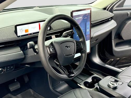 2022 Ford Mustang Mach-E PREMIUM