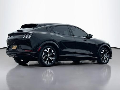 2022 Ford Mustang Mach-E PREMIUM