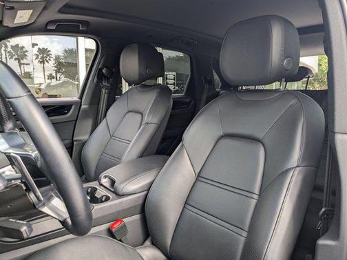 2023 Porsche Cayenne AWD