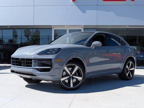 2025 Porsche Cayenne GTS