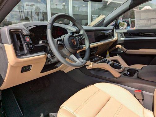 2025 Porsche Cayenne Coupe AWD