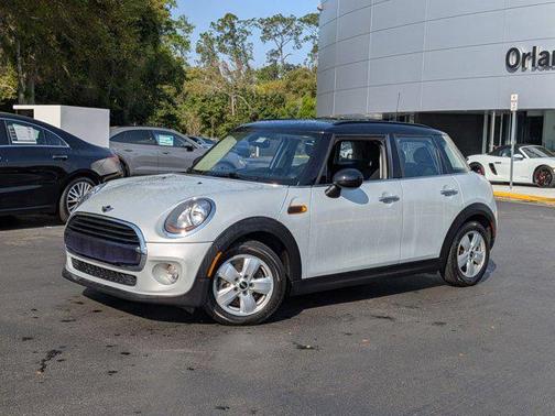 Pepper White 2018 MINI Hardtop Cooper
