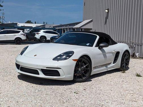 2021 Porsche 718 Boxster T