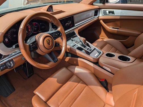 2022 Porsche Panamera GTS