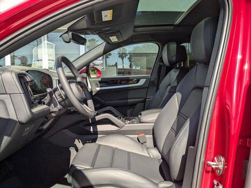 2024 Porsche Cayenne Coupe AWD