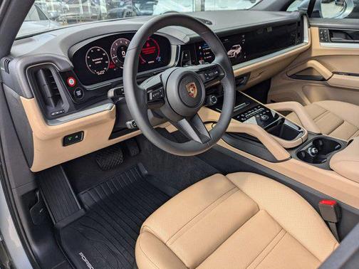 2024 Porsche Cayenne AWD