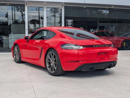 2024 Porsche 718 Cayman GTS 4.0