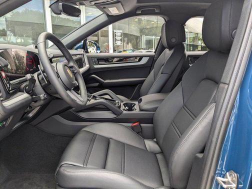 2024 Porsche Cayenne Coupe AWD