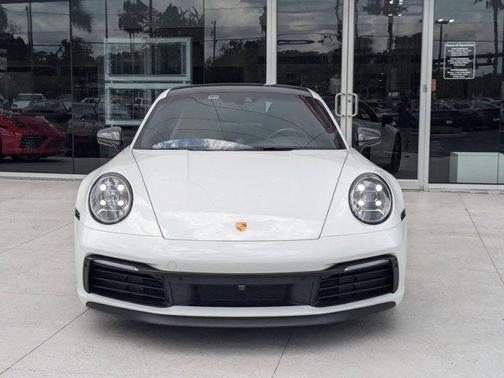 2021 Porsche 911 Carrera