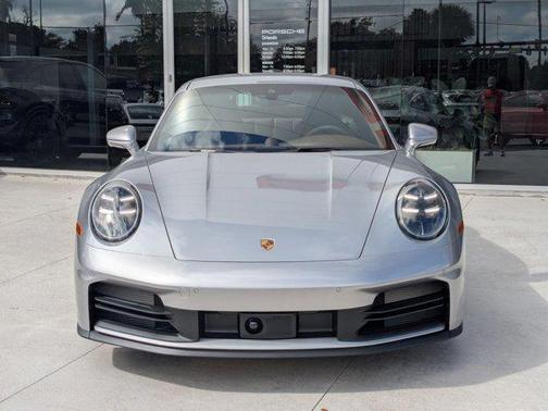 2026 Porsche 911 Carrera