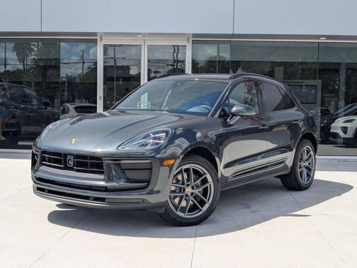 Volcano Grey Metallic 2026 Porsche Macan Macan