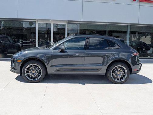 2026 Porsche Macan AWD