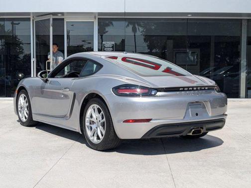 2023 Porsche 718 Cayman Base