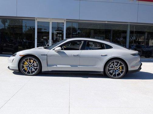 2024 Porsche Taycan Turbo S