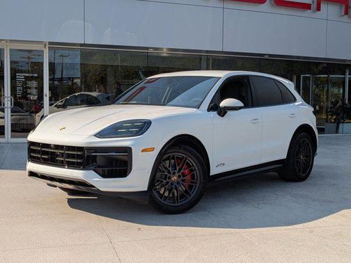 2026 Porsche Cayenne GTS