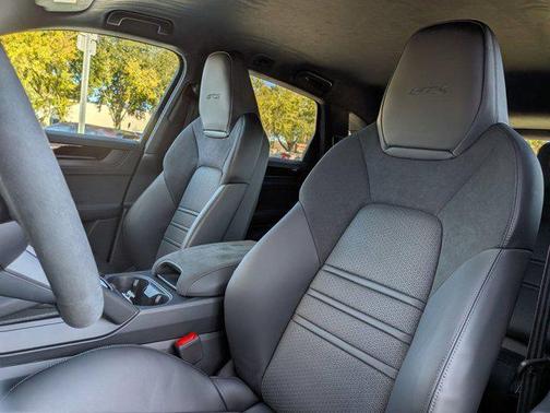 2026 Porsche Cayenne GTS