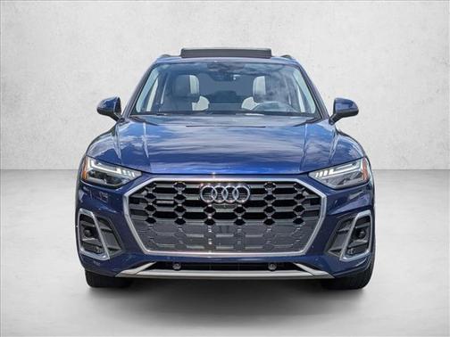 Navarra Blue Metallic 2023 Audi Q5 45 S line Prestige