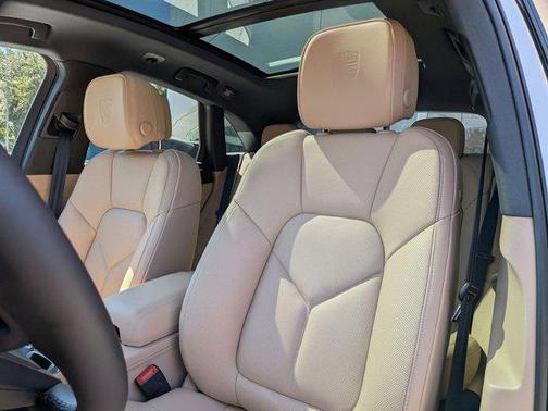 2026 Porsche Macan AWD