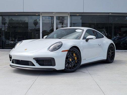 2024 Porsche 911 Carrera GTS
