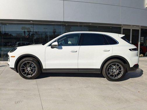 2025 Porsche Cayenne Cayenne