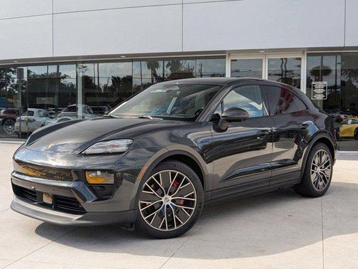 2025 Porsche Macan 4S