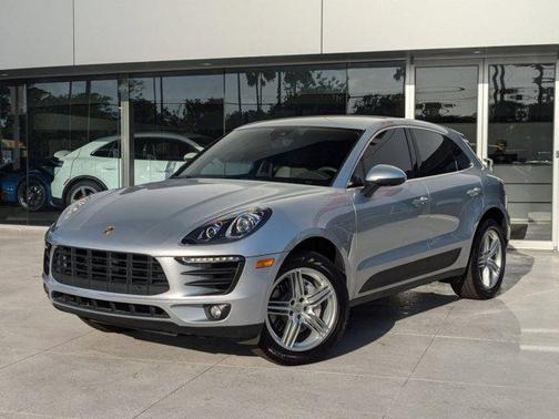 2017 Porsche Macan Base