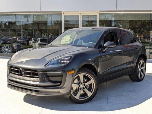 2025 Porsche Macan Base