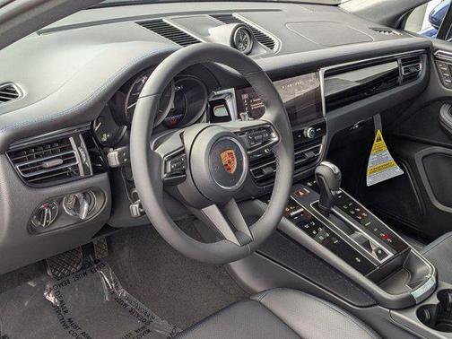 2026 Porsche Macan AWD