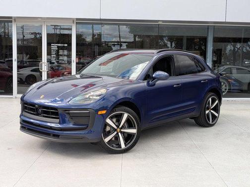 2026 Porsche Macan AWD