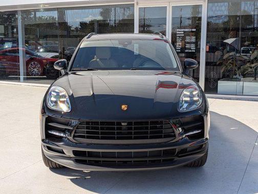 2021 Porsche Macan AWD